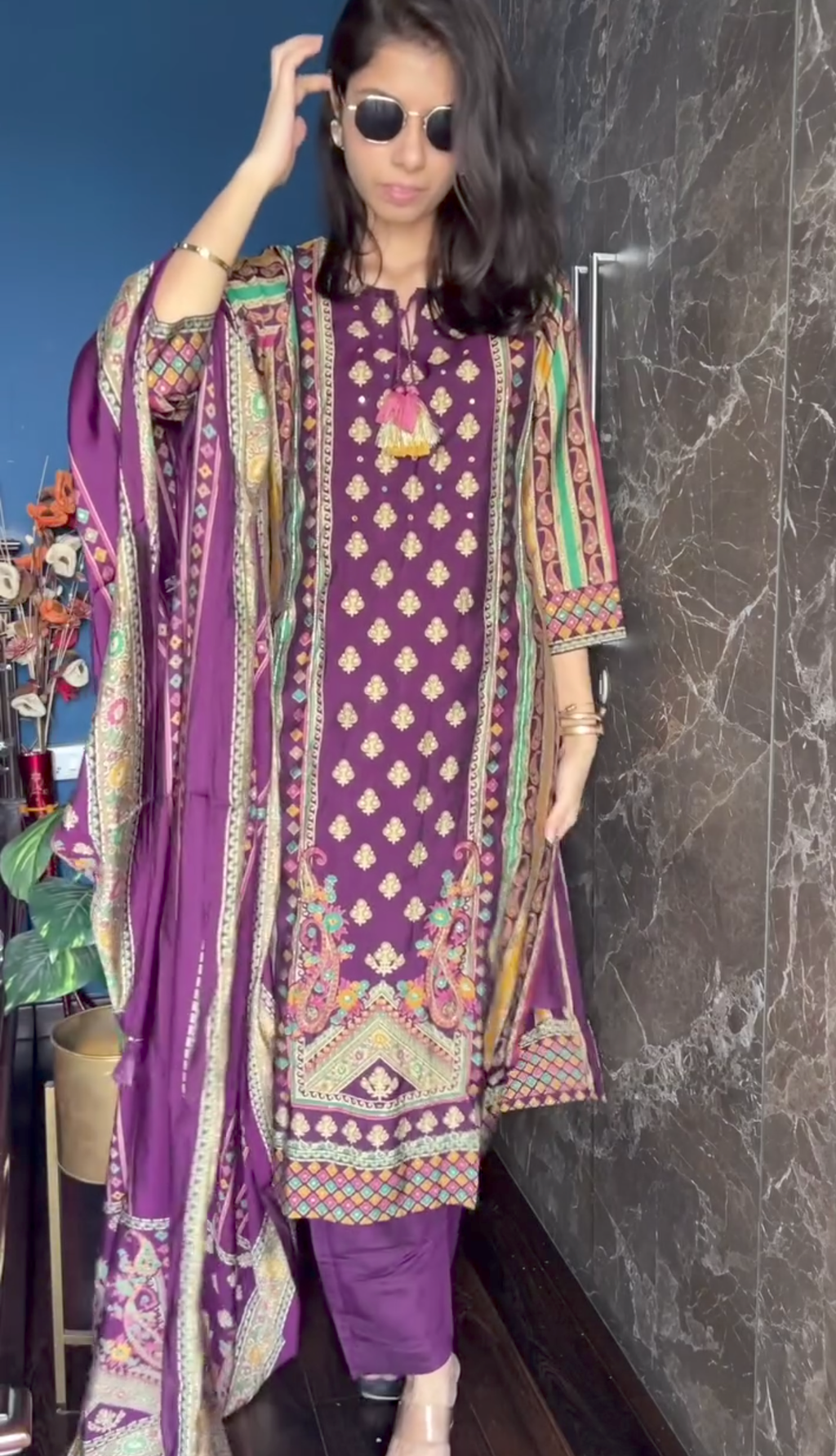 Pack of 2 beautiful woman 3pcs suit