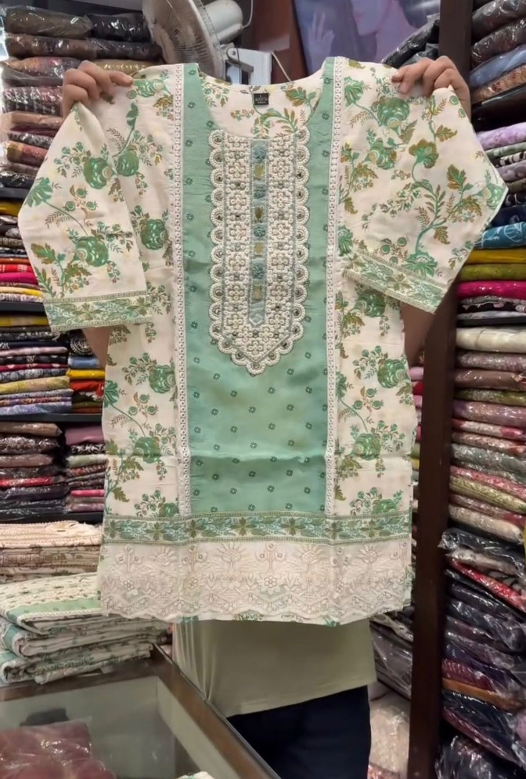 Elegant Embroidered Cotton 3PC Suit