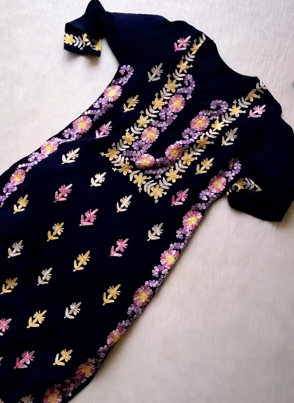 Chikankari Kurti Collection – BUY 1 GET 1 FREE ✨🔥