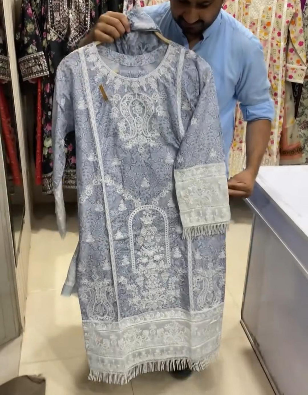 Women Cotton Lawn Embroidery 3-Piece Suit